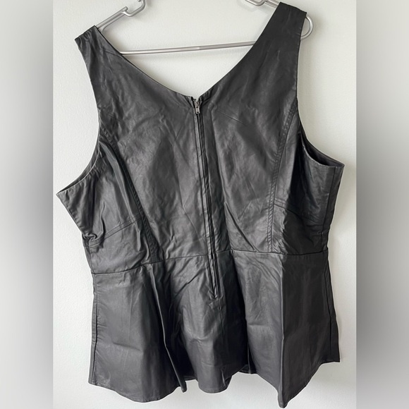 Torrid Tank Top Womens 3X Black Faux Leather Back Zip Chest Lined Soft Edgy Chic - Picture 5 of 9
